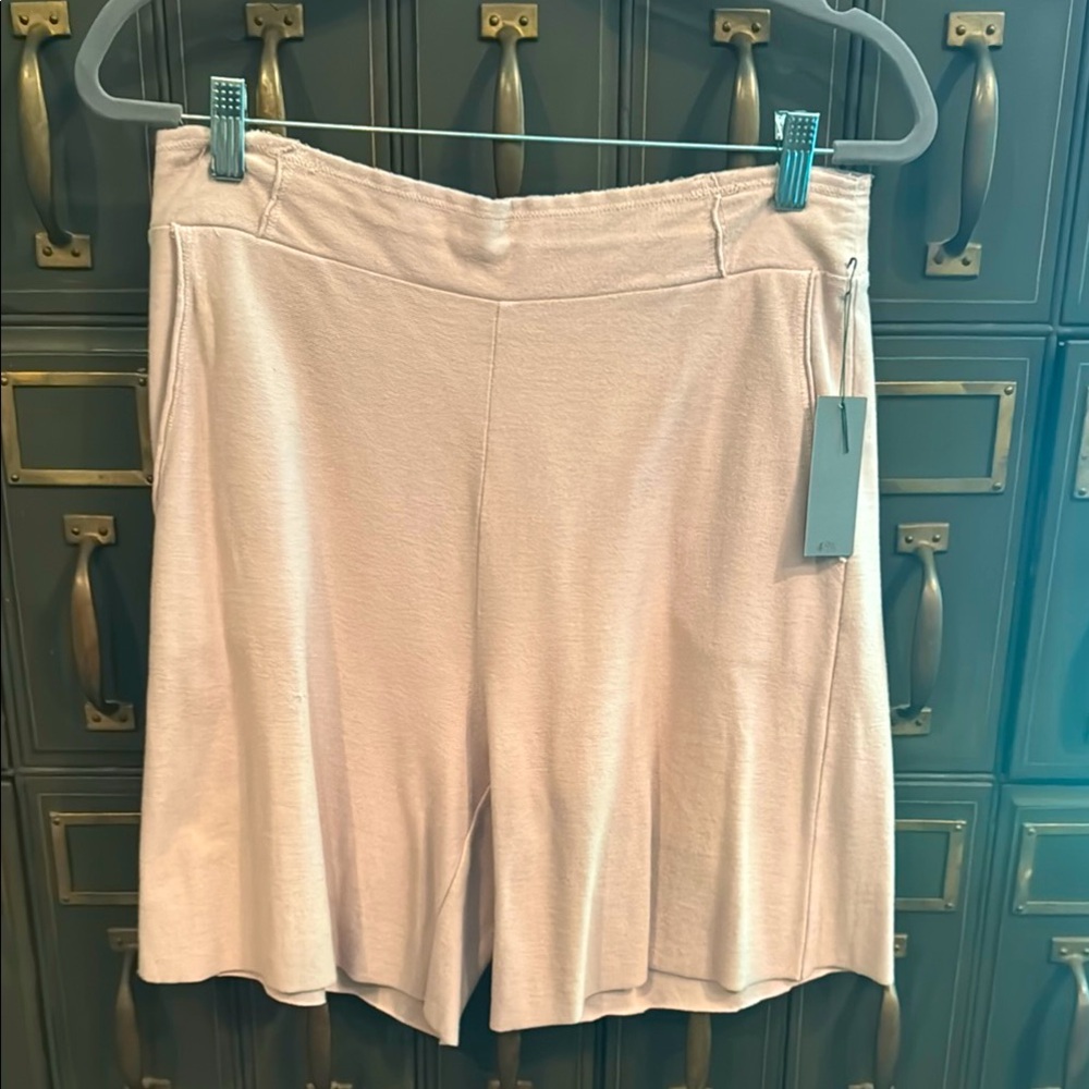 Errant Knit Short